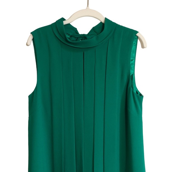 Badgley Mishka Mark & James Emerald Green Pleated Chiffon Trapeze Dress Size 6 - Picture 3 of 12